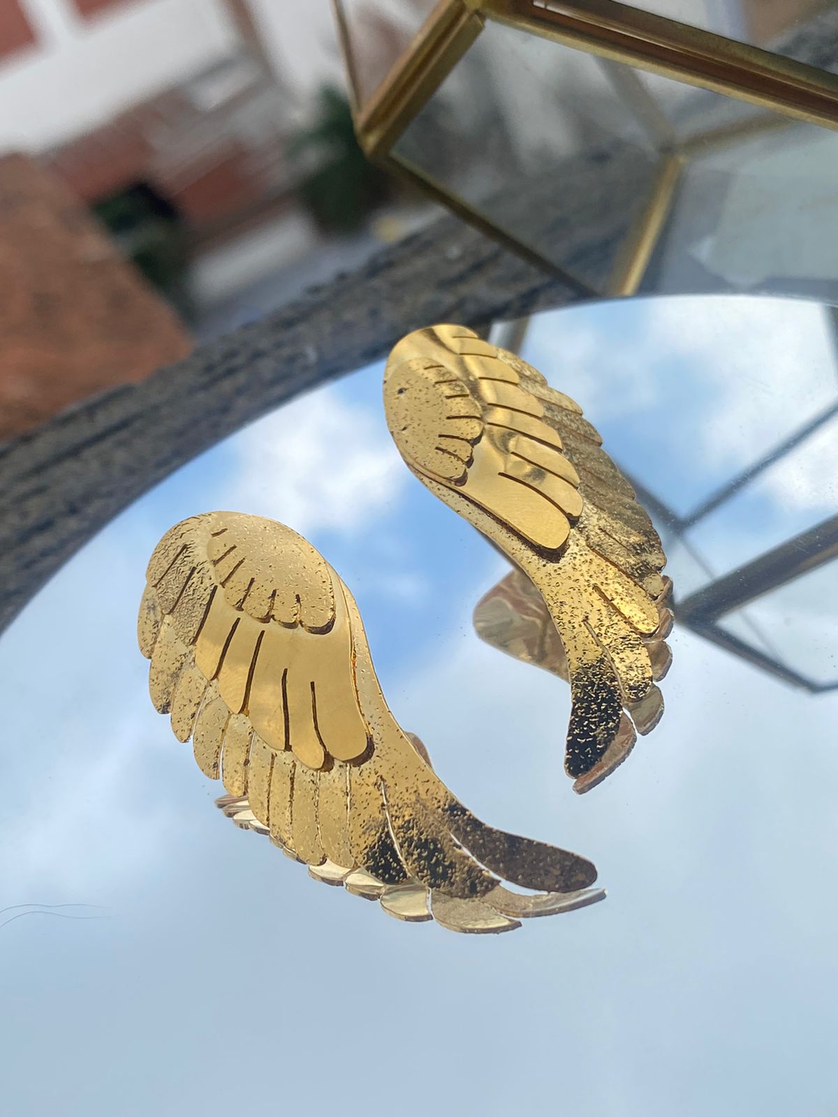 Aretes & Anillo Alas De Angel con baño en oro de 24k